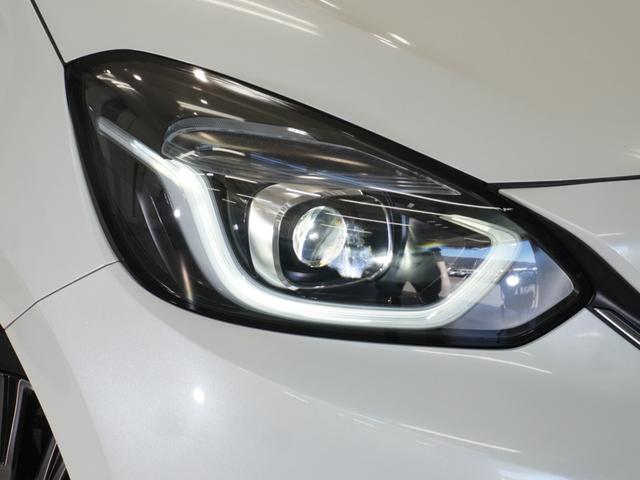 フィット ｅ：ＨＥＶホーム２０周年特別仕様車カーサ　禁煙車　純正メモリーナビ　フルセグ　ホンダセンシング　ＬＥＤヘッドライト　ＥＴＣ　ドライブレコーダー　フロントシートヒーター　内装グレー　Ｕ－ＳｅｌｅｃｔＰｌｅｍｉｕｍ２年間走行無制限保証（9枚目）