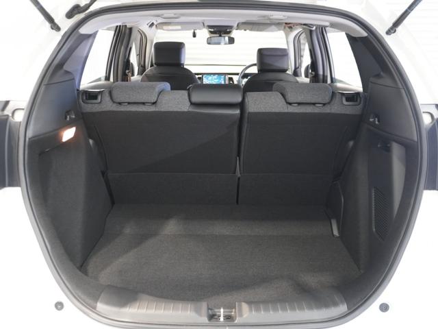 フィット ｅ：ＨＥＶホーム２０周年特別仕様車カーサ　禁煙車　純正メモリーナビ　フルセグ　ホンダセンシング　ＬＥＤヘッドライト　ＥＴＣ　ドライブレコーダー　フロントシートヒーター　内装グレー　Ｕ－ＳｅｌｅｃｔＰｌｅｍｉｕｍ２年間走行無制限保証（64枚目）