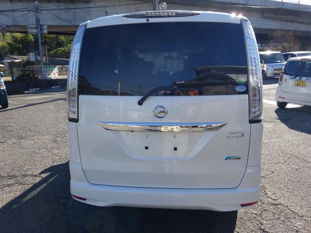 セレナ ハイウェイスター　Ｓ－ハイブリッド　Ｖセレクション　純正８インチナビ　ＴＶ　バックカメラ　ＥＴＣ　１０．２インチフリップダウンモニター　両側パワースライド　インテリジェントキー　キセノンヘッドライト　クルーズコントロール　社外デジタルインナーミラー（6枚目）