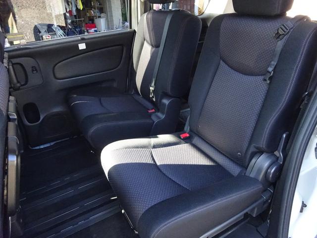 セレナ ハイウェイスター　Ｓ－ハイブリッド　Ｖセレクション　純正８インチナビ　ＴＶ　バックカメラ　ＥＴＣ　１０．２インチフリップダウンモニター　両側パワースライド　インテリジェントキー　キセノンヘッドライト　クルーズコントロール　社外デジタルインナーミラー（11枚目）