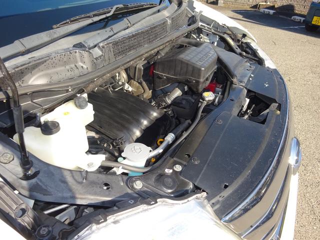 セレナ ハイウェイスター　Ｓ－ハイブリッド　Ｖセレクション　純正８インチナビ　ＴＶ　バックカメラ　ＥＴＣ　１０．２インチフリップダウンモニター　両側パワースライド　インテリジェントキー　キセノンヘッドライト　クルーズコントロール　社外デジタルインナーミラー（28枚目）