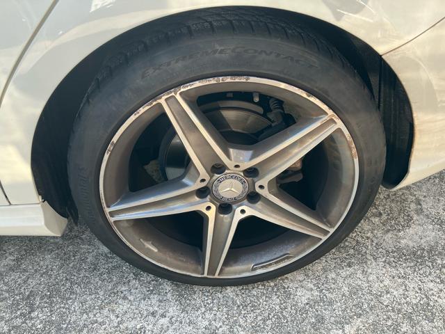 Bクラス B180 レザーパッケージ 純正ナビ 地デジTV クルーズコントロール  バックカメラ ー 純正16インチAW オートHIDヘッドライト ETC 革巻きステアリング(10枚目)