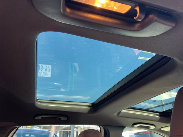 Bクラス B180 レザーパッケージ 純正ナビ 地デジTV クルーズコントロール  バックカメラ ー 純正16インチAW オートHIDヘッドライト ETC 革巻きステアリング(29枚目)