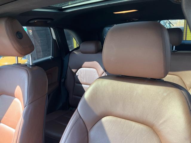 Bクラス B180 レザーパッケージ 純正ナビ 地デジTV クルーズコントロール  バックカメラ ー 純正16インチAW オートHIDヘッドライト ETC 革巻きステアリング(31枚目)