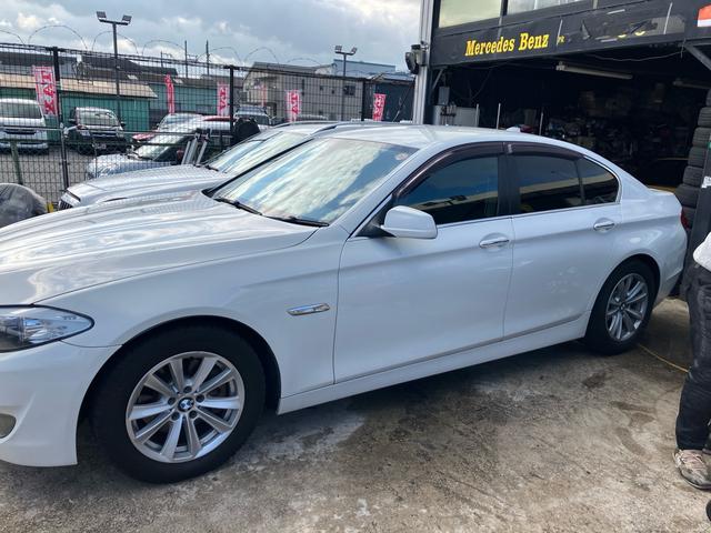 ５シリーズ ５２３ｄブルーパフォーマンス　レースチップ　レムスマフラー　レカロシート　ＥＴＣ　ＨＤＤナビ　フルセグ　バックカメラ　パワーシート（5枚目）