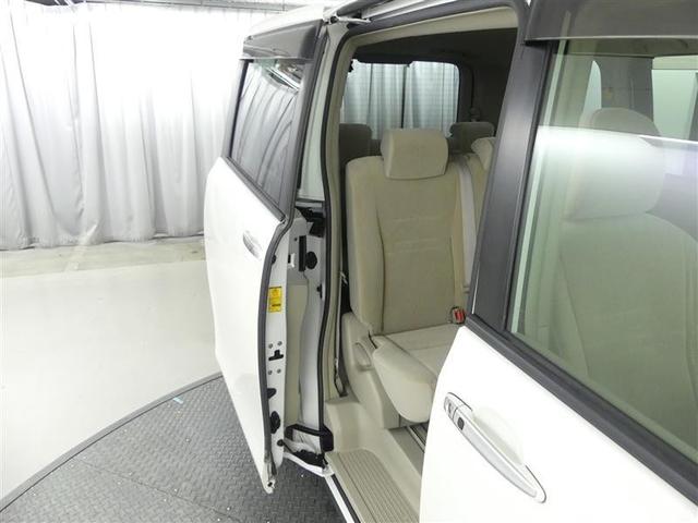 ノア Ｘ　スマートエディション　フルフラット　ナビ＆ＴＶ　リアクーラー　キーレス　パワーウインドウ　１オーナー　スマートキー　ウォークスルー　３列シート　ＥＴＣ　パワーステアリング　盗難防止システム　オートエアコン　ドラレコ　ＡＢＳ（10枚目）