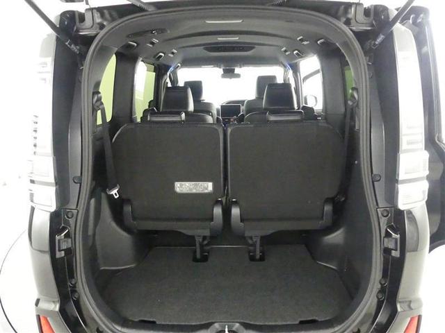 ヴォクシー ZS 煌III プリクラッシュ スマートキ アイスト DVD再生機能 横滑り防止装置 ナビTV アルミ 三列シート WAC 盗難防止 オートエアコン キーレス ETC装備 パワステ メモリナビ クルコン ABS(16枚目)