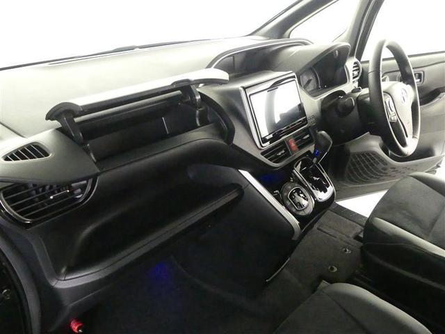 ヴォクシー ZS 煌III プリクラッシュ スマートキ アイスト DVD再生機能 横滑り防止装置 ナビTV アルミ 三列シート WAC 盗難防止 オートエアコン キーレス ETC装備 パワステ メモリナビ クルコン ABS(31枚目)