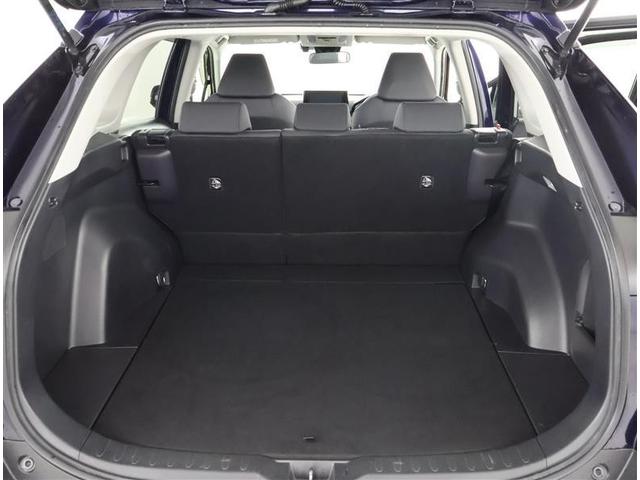 広々としたラゲージスペースを備えています。大きなものや長さのある荷物もしっかりと積み込めます。