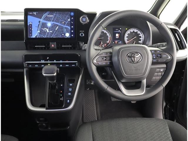 見通しのよいすっきりとした視界で、誰でも運転しやすいです。運転のしやすさは疲れにくさにも繋がりますよ♪