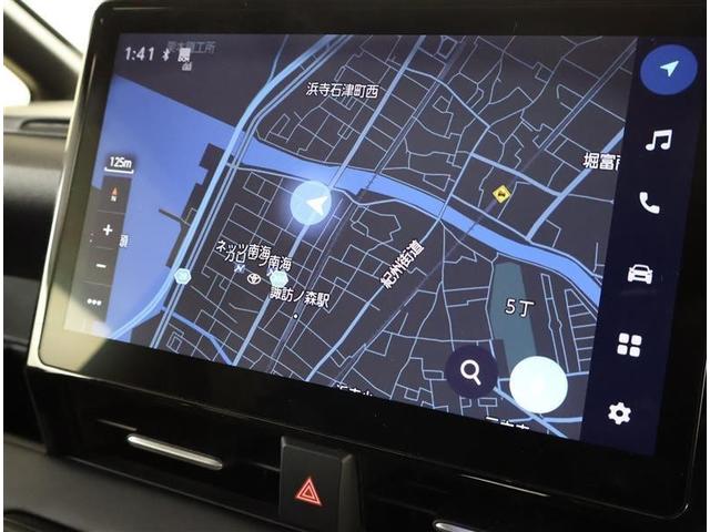 純正ナビを装備。タッチパネル式で使いやすく、お出かけもラクラクです。