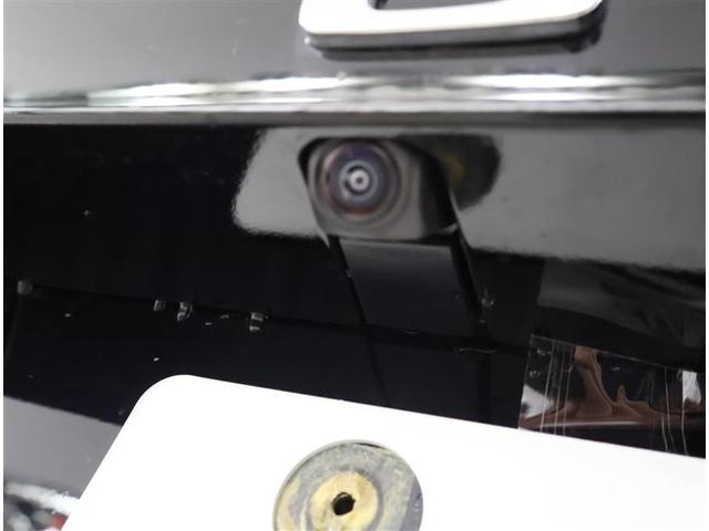 バックカメラが付いているので後方確認が非常にしやすいです。今や運転初心者も熟練者も必須装備！ついていて損はないですね♪