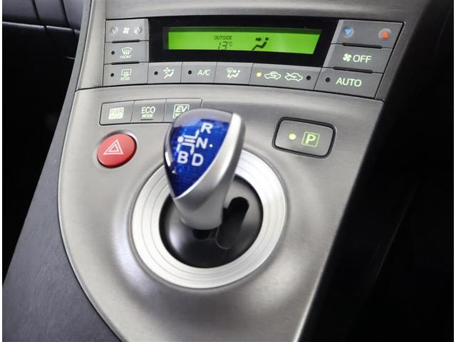 プリウス Ｓ　Ｂモニタ－　フルセグ地デジ　インテリキー　デュアルエアバック　エアＢ　イモビライザー　ドライブレコ－ダ－　ＤＶＤ再生可能　ワンオーナー車　ナビＴＶ　ＡＵＴＯエアコン　横スベリ防止　アルミホイール（14枚目）