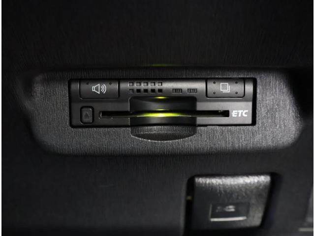 プリウス Ｓ　Ｂモニタ－　フルセグ地デジ　インテリキー　デュアルエアバック　エアＢ　イモビライザー　ドライブレコ－ダ－　ＤＶＤ再生可能　ワンオーナー車　ナビＴＶ　ＡＵＴＯエアコン　横スベリ防止　アルミホイール（15枚目）