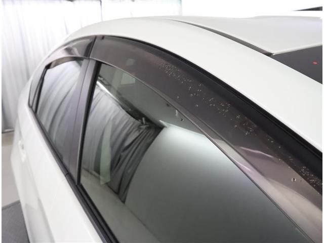 プリウス Ｓ　Ｂモニタ－　フルセグ地デジ　インテリキー　デュアルエアバック　エアＢ　イモビライザー　ドライブレコ－ダ－　ＤＶＤ再生可能　ワンオーナー車　ナビＴＶ　ＡＵＴＯエアコン　横スベリ防止　アルミホイール（26枚目）