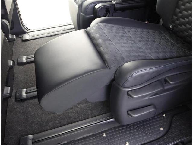 ヴォクシー ハイブリッドＳ－Ｚ　パワーウィンドウ　ＤＶＤ再生機能　インテリキー　横滑防止装置　地デジＴＶ　アクティブクルーズコントロール　１オナ　フルオートエアコン　リアカメラ　エアバッグ　ＡＢＳ　１００Ｖ充電　ナビＴＶ　ＷＡＣ（31枚目）