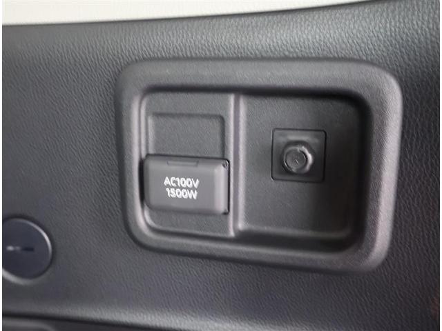 シエンタ ハイブリッドＺ　ＴＳＳ　ワンオーナ　エアバック　キーレスエントリー　イモビライザー　バックモニター　ＬＥＤヘッドライト　ＥＴＣ車載器　横滑り防止　スマートキー　オートエアコン　サイドエアバッグ　ＷＳＲＳ　３列シート（16枚目）