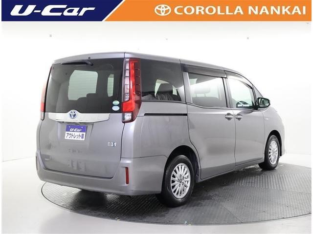 ノア ハイブリッドＸ　ディライトプラス　地デジ　ＬＥＤ　１オーナー　リアエアコン　ＤＶＤ再生可　スマキー　横滑り防止　メモリーナビ　ＥＴＣ車載器　パワステ　パワーウインドウ　ＡＢＳ　エアバッグ　オートエアコン　盗難防止装置　アルミ　キーレス（3枚目）