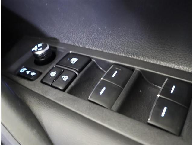 �X�^�C���b�V���ȃf�U�C���̊e����X�C�b�`�͎g���₷���ʒu�ɔz�u����Ă܂��B