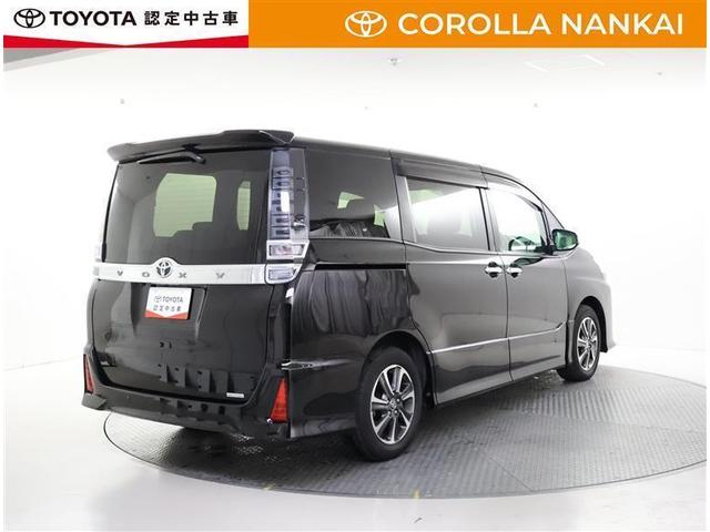 ヴォクシー ＺＳ　煌ＩＩＩ　プリクラッシュ　スマートキ　アイスト　ＤＶＤ再生機能　横滑り防止装置　ナビＴＶ　アルミ　三列シート　ＷＡＣ　盗難防止　オートエアコン　キーレス　ＥＴＣ装備　パワステ　メモリナビ　クルコン　ＡＢＳ（3枚目）