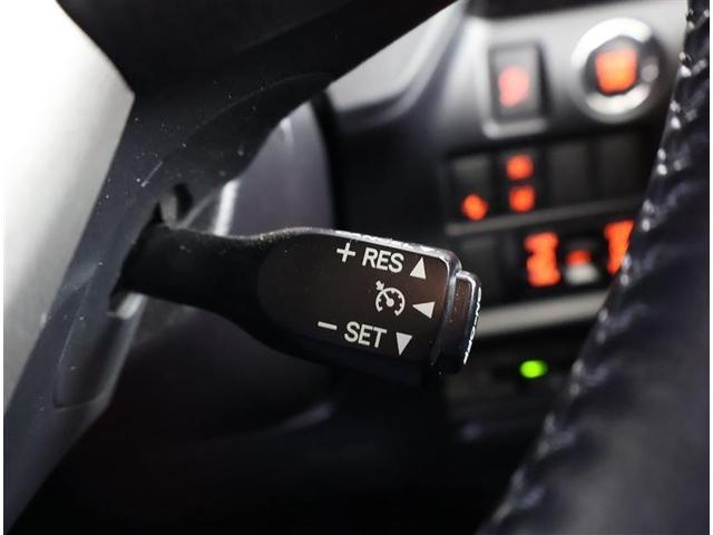 ヴォクシー ＺＳ　煌ＩＩＩ　プリクラッシュ　スマートキ　アイスト　ＤＶＤ再生機能　横滑り防止装置　ナビＴＶ　アルミ　三列シート　ＷＡＣ　盗難防止　オートエアコン　キーレス　ＥＴＣ装備　パワステ　メモリナビ　クルコン　ＡＢＳ（24枚目）