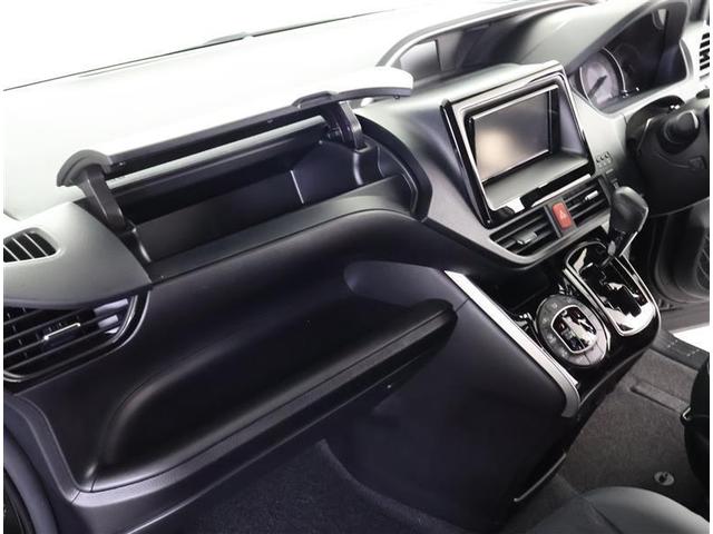 ヴォクシー ＺＳ　煌ＩＩＩ　プリクラッシュ　スマートキ　アイスト　ＤＶＤ再生機能　横滑り防止装置　ナビＴＶ　アルミ　三列シート　ＷＡＣ　盗難防止　オートエアコン　キーレス　ＥＴＣ装備　パワステ　メモリナビ　クルコン　ＡＢＳ（29枚目）