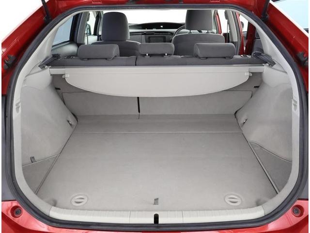 プリウス Ｓ　Ｂモニタ－　フルセグ地デジ　インテリキー　ＨＤＤナビゲーション　デュアルエアバック　エアＢ　イモビライザー　ＤＶＤ再生可能　ナビＴＶ　ＡＵＴＯエアコン　横スベリ防止　アルミホイール　ＥＴＣ装備　ＡＢＳ（11枚目）