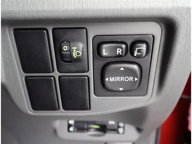 プリウス Ｓ　Ｂモニタ－　フルセグ地デジ　インテリキー　ＨＤＤナビゲーション　デュアルエアバック　エアＢ　イモビライザー　ＤＶＤ再生可能　ナビＴＶ　ＡＵＴＯエアコン　横スベリ防止　アルミホイール　ＥＴＣ装備　ＡＢＳ（25枚目）