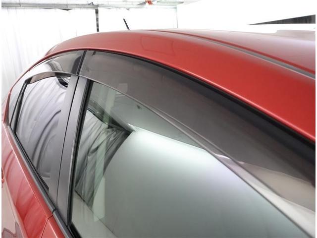 プリウス Ｓ　Ｂモニタ－　フルセグ地デジ　インテリキー　ＨＤＤナビゲーション　デュアルエアバック　エアＢ　イモビライザー　ＤＶＤ再生可能　ナビＴＶ　ＡＵＴＯエアコン　横スベリ防止　アルミホイール　ＥＴＣ装備　ＡＢＳ（27枚目）