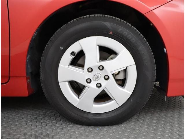 プリウス Ｓ　Ｂモニタ－　フルセグ地デジ　インテリキー　ＨＤＤナビゲーション　デュアルエアバック　エアＢ　イモビライザー　ＤＶＤ再生可能　ナビＴＶ　ＡＵＴＯエアコン　横スベリ防止　アルミホイール　ＥＴＣ装備　ＡＢＳ（28枚目）