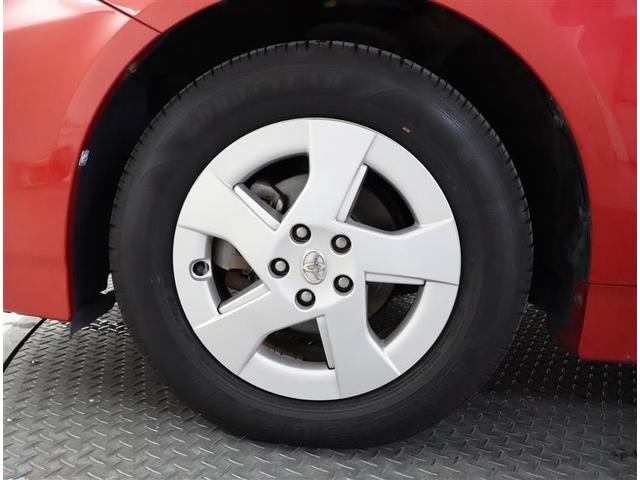 プリウス Ｓ　Ｂモニタ－　フルセグ地デジ　インテリキー　ＨＤＤナビゲーション　デュアルエアバック　エアＢ　イモビライザー　ＤＶＤ再生可能　ナビＴＶ　ＡＵＴＯエアコン　横スベリ防止　アルミホイール　ＥＴＣ装備　ＡＢＳ（31枚目）