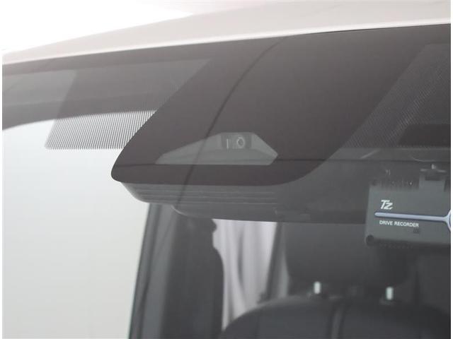 �T�|�J�[�r�Ƃ́A�Փ˔�Q�y���u���[�L�ɉ����āA����҂ɑ����ƌ����Ă��铥�݊ԈႢ���̖h�~���T�|�[�g����@�\�ł��B�ڂ����͔̔��X�X�^�b�t�܂ł������˂��������B