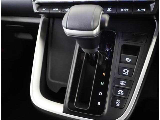 �X�^�C���b�V���ȃf�U�C���̃C���p�l�B�e����X�C�b�`�͎g���₷���ʒu�ɔz�u����Ă܂��B