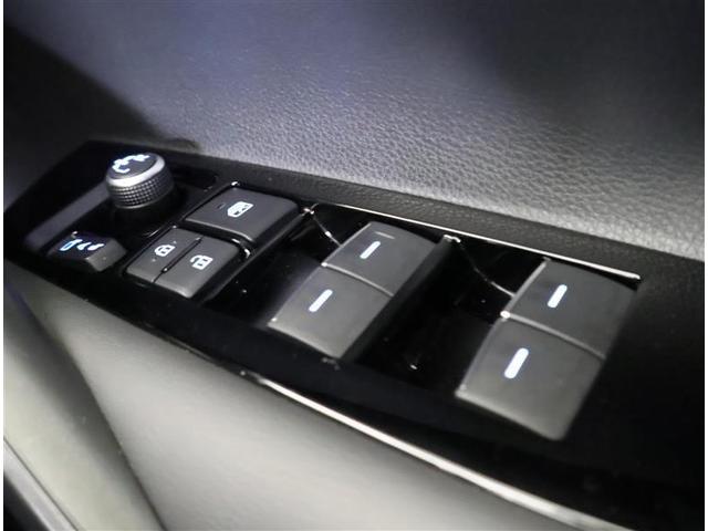 �X�^�C���b�V���ȃf�U�C���̊e����X�C�b�`�͎g���₷���ʒu�ɔz�u����Ă܂��B