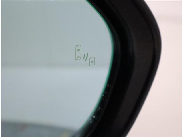 �׎Ԑ��𑖂�ԗ������[�_�[�Ō��m���A�h�A�~���[�ł͊m�F���ɂ����㑤���G���A�ɑ��݂���ԗ��ɉ����A�}�ڋ߂��Ă���ԗ������m���܂��B�ԗ������m����ƃh�A�~���[�ɓ��ڂ��ꂽ�k�d�c�C���W�P�[�^�[���_�����܂��B