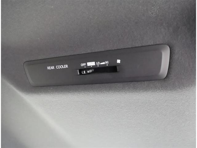 ヴォクシー ＺＳ　アイドリングストッ　バックガイドモニター　左オートスライド　衝突被害軽減　エアロ付き　１オーナー車　Ｓキー　ＬＥＤランプ　ＷＡＣ　盗難防止システム　ＡＣ　ダブルエアバッグ　キーレスエントリー　ＶＳＣ（21枚目）