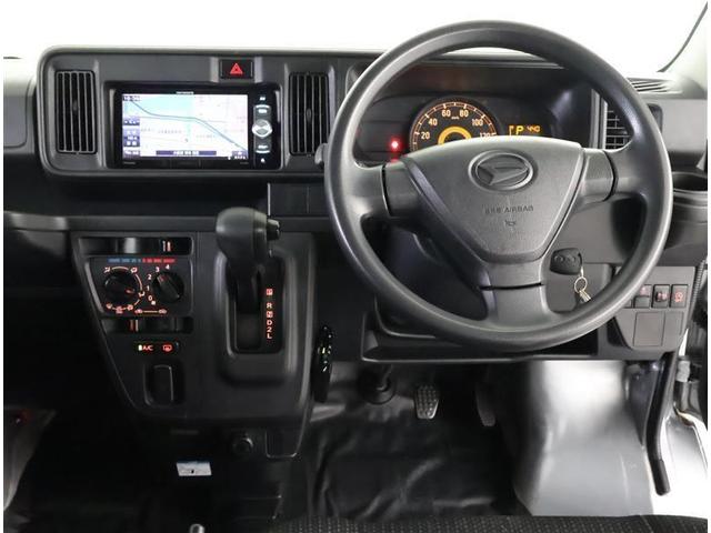 ハイゼットカーゴ DX SAIII フルセグテレビ Dレコ アイドリング Bカメラ SRS DVD再生可 Wエアバック リモコンキー ナビTV ETC車載器 エアコン ABS メモリーナビ パワーステアリング Pウインドウ VDC(4枚目)