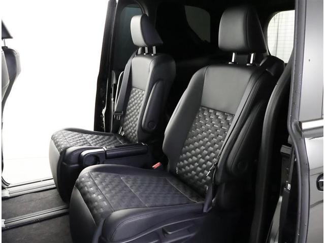 ヴォクシー ハイブリッドＳ－Ｚ　両側Ｐドア　カーテンエアバック　スマキ　プリクラッシュセーフティシステム　Ｗエアコン　Ｒカメラ　ＤＶＤプレーヤー　地デジ　アルミ　１００Ｖ　クルーズコントロール　横滑り防止機能　ＬＥＤランプ　ナビＴＶ（13枚目）