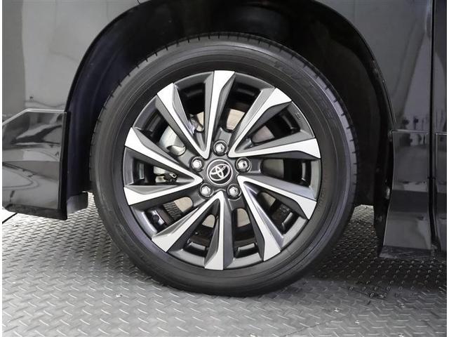 ヴォクシー ハイブリッドＳ－Ｚ　両側Ｐドア　カーテンエアバック　スマキ　プリクラッシュセーフティシステム　Ｗエアコン　Ｒカメラ　ＤＶＤプレーヤー　地デジ　アルミ　１００Ｖ　クルーズコントロール　横滑り防止機能　ＬＥＤランプ　ナビＴＶ（17枚目）