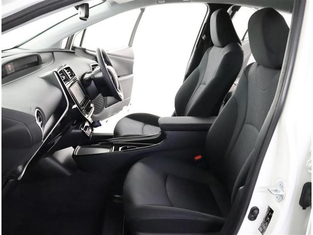 プリウス Ａ　ＬＥＤヘットライト　プリクラッシュ　カーテンエアバック　助手席エアバック　ＥＴＣ車載器　ＡＷ　ＶＳＣ　アクティブクルーズコントロール　盗難防止　キーレスエントリー　パワーステアリング　パワーウィンドウ（11枚目）