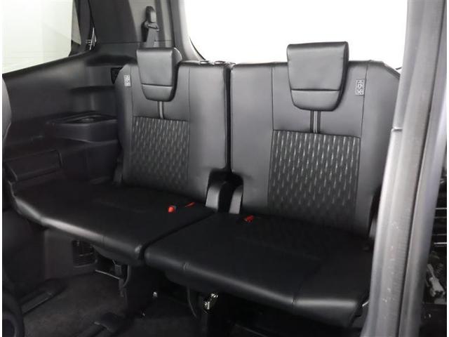 �R��ڃV�[�g���Ђ�т�Ƃ����X�y�[�X���m�ۂ��Ă��܂��B��l���ł̂��o�������΂�����ł��I