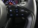アダプティブクルーズコントロール機能付きです。走行中に先行車の様子を検知しながら、設定した車速の範囲内で先行車との距離のキープを支援します。詳細は販売店スタッフまでおたずねください。