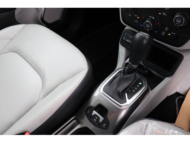 ジープ・レネゲード リミテッド　６ヶ月走行無制限保証／ナビＴＶ／Ｂｌｕｅｔｏｏｔｈ／革シート／Ｗドライブレコーダー（21枚目）