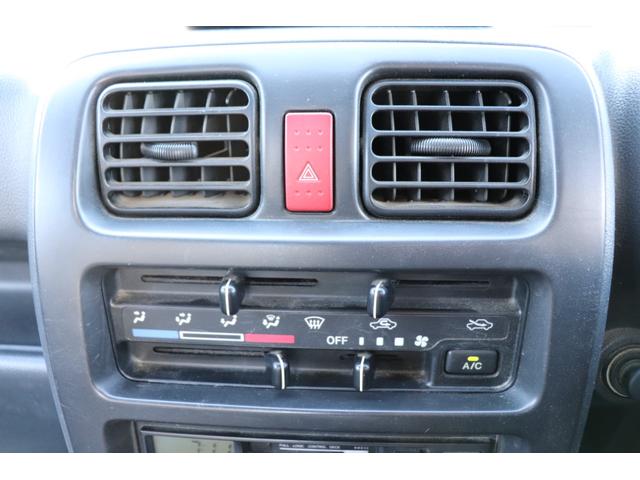 キャリイトラック ＫＣエアコン・パワステ　１２ヶ月走行無制限保証／４ＷＤ／両席エアバック付（15枚目）