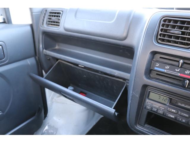 キャリイトラック ＫＣエアコン・パワステ　１２ヶ月走行無制限保証／４ＷＤ／両席エアバック付（18枚目）
