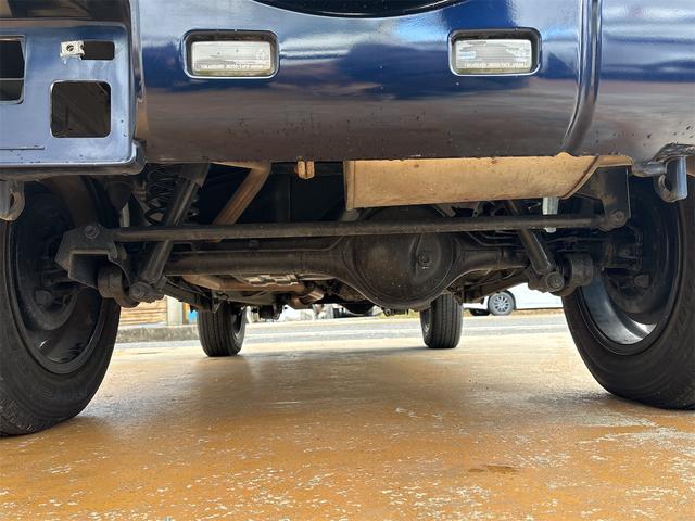 ジムニー XC 4WD/ETC/キーレス/衝突安全ボディ/運転席、助手席エアバック/ABS/パワーウィンドウ/ミッション車/16インチアルミホイール(9枚目)