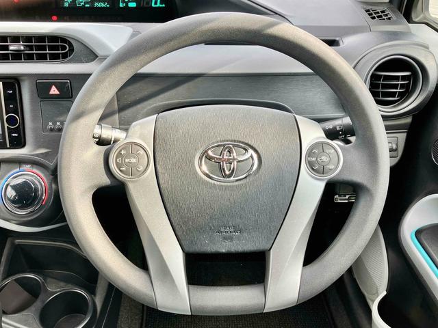 アクア S ETC バックカメラ ナビ TV オートライト スマートキー アイドリングストップ 電動格納ミラー CVT 衝突安全ボディ ABS ESC USB Bluetooth エアコン パワーステアリング(3枚目)