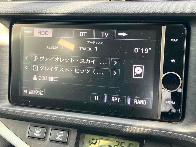 アクア S ETC バックカメラ ナビ TV オートライト スマートキー アイドリングストップ 電動格納ミラー CVT 衝突安全ボディ ABS ESC USB Bluetooth エアコン パワーステアリング(6枚目)