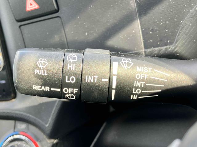 アクア S ETC バックカメラ ナビ TV オートライト スマートキー アイドリングストップ 電動格納ミラー CVT 衝突安全ボディ ABS ESC USB Bluetooth エアコン パワーステアリング(10枚目)