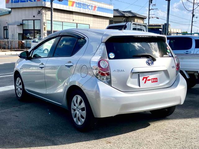 アクア S ETC バックカメラ ナビ TV オートライト スマートキー アイドリングストップ 電動格納ミラー CVT 衝突安全ボディ ABS ESC USB Bluetooth エアコン パワーステアリング(16枚目)